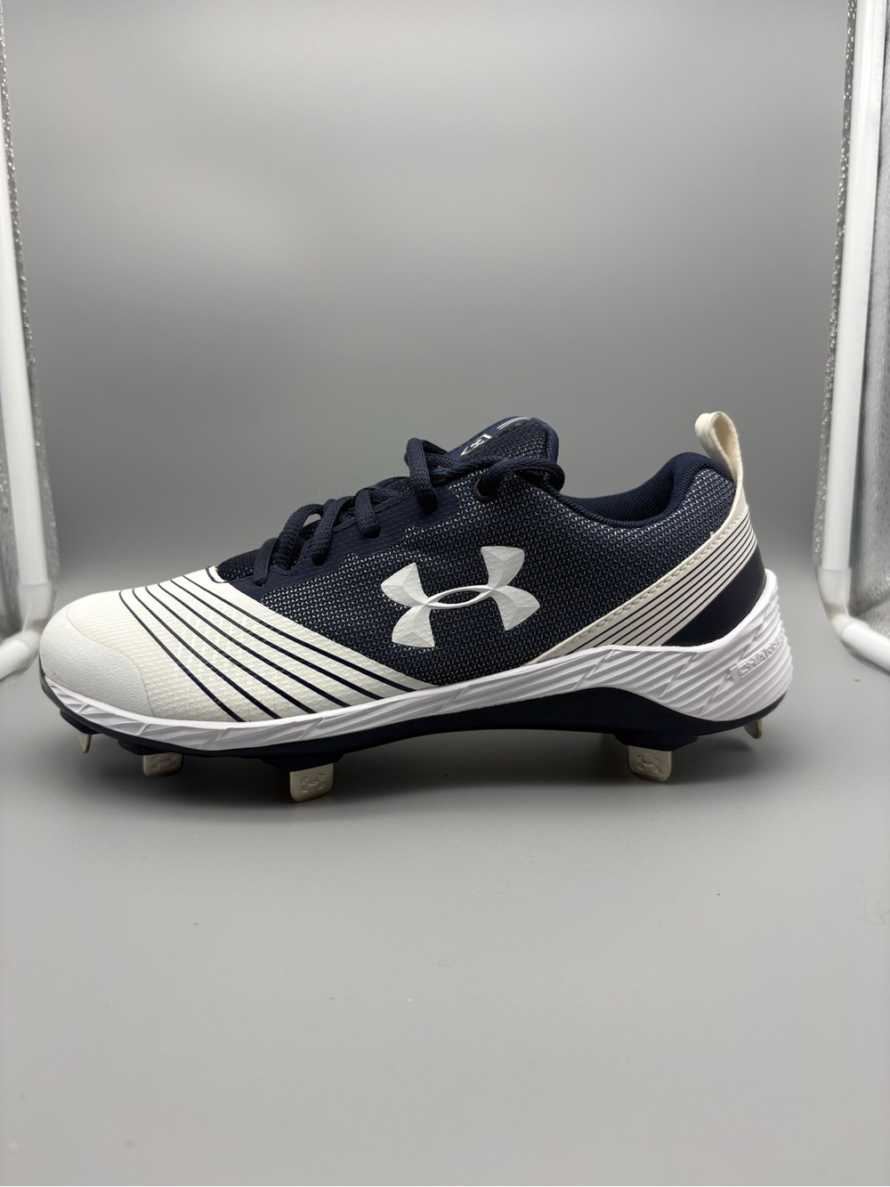 Under Armour | NEW! Glyde Fastpitch Softball Cleats - White Navy Blue ; Womens 7
